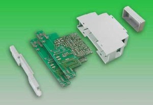 Gain more space on the DIN rail with housings Euroclamp CEM22